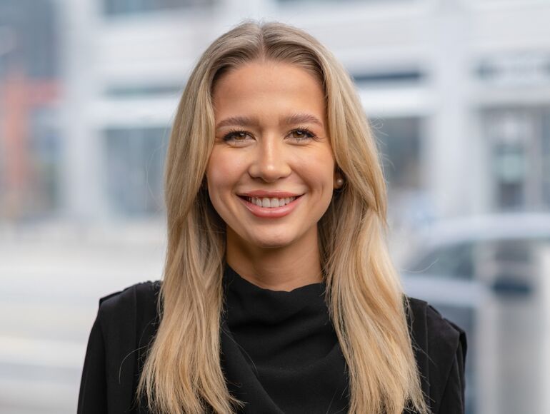 Elina Schiess